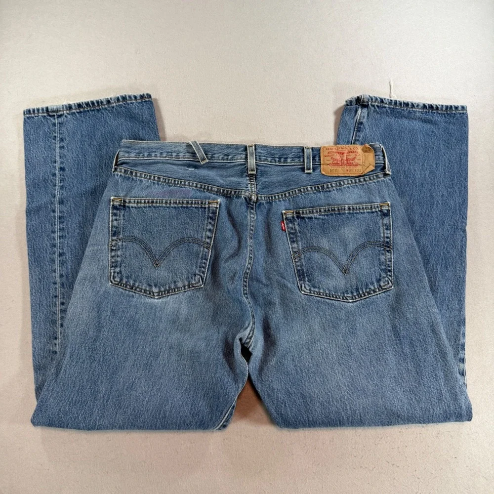 Levis 501 Original Fit Button Fly Jeans Medium Wash Denim 38x32 Distressed